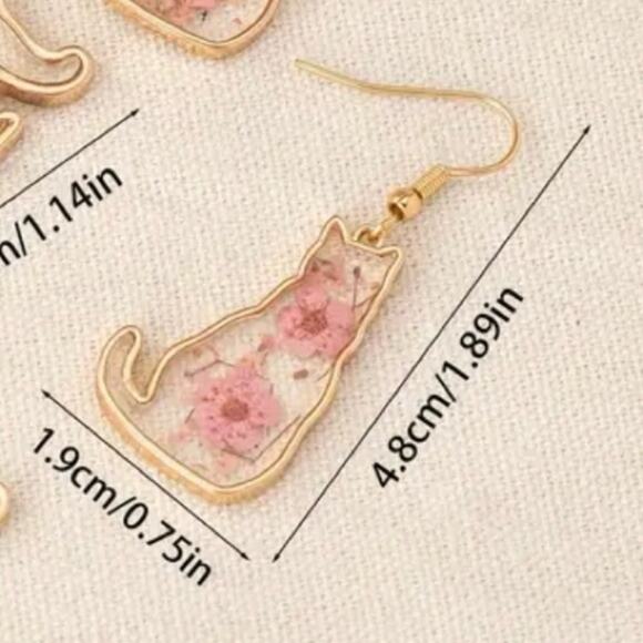 Cat Earrings Resin Dried Flower Gold Tone Dangle Drop Fishhook Silicone Backs - Picture 4 of 5